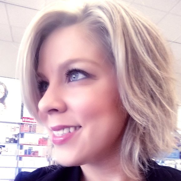 Meet your ambassador & Posher @P0shah0lic - Picture 6 of 12